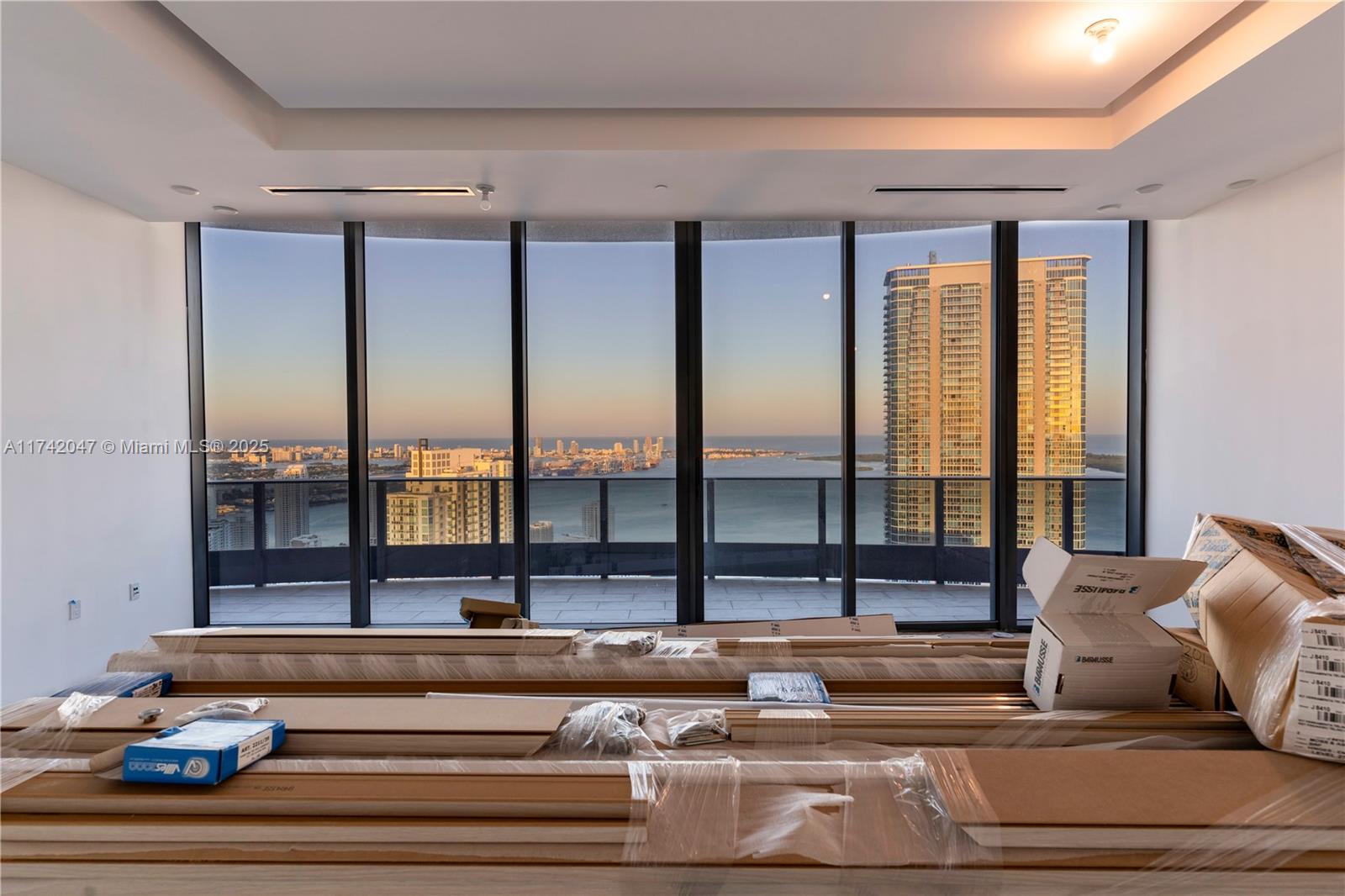 BRICKELL FLATIRON CONDO - Residential