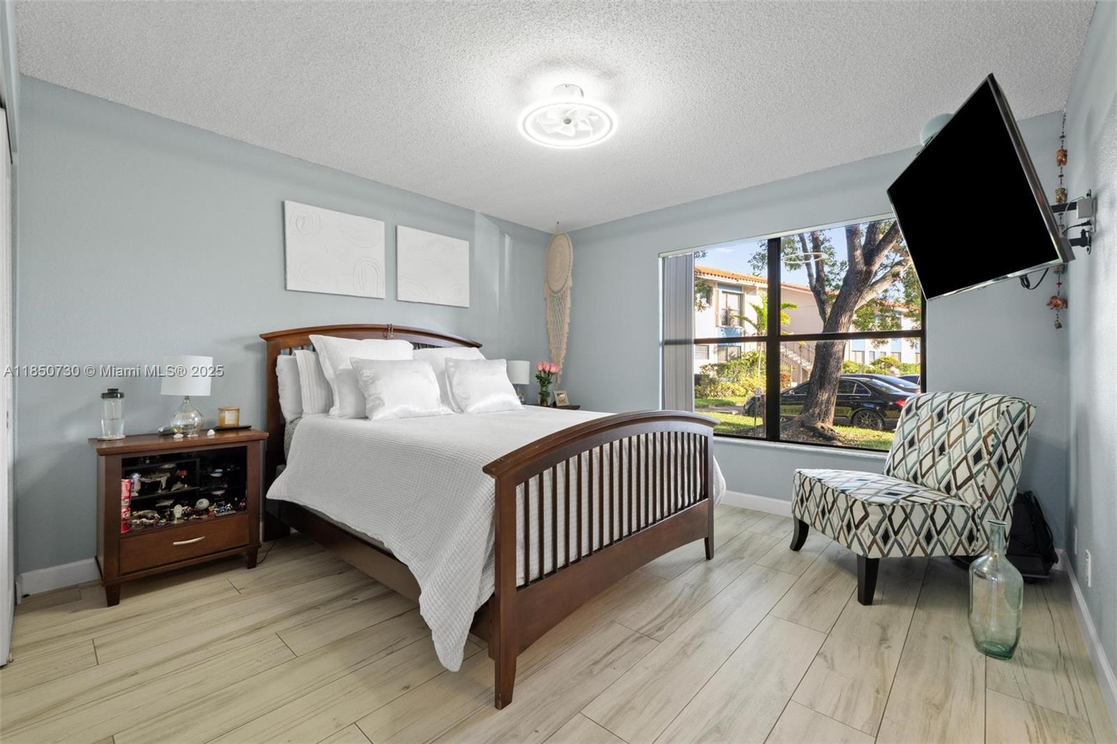 PALM BEACH PLACE CONDO - Residential