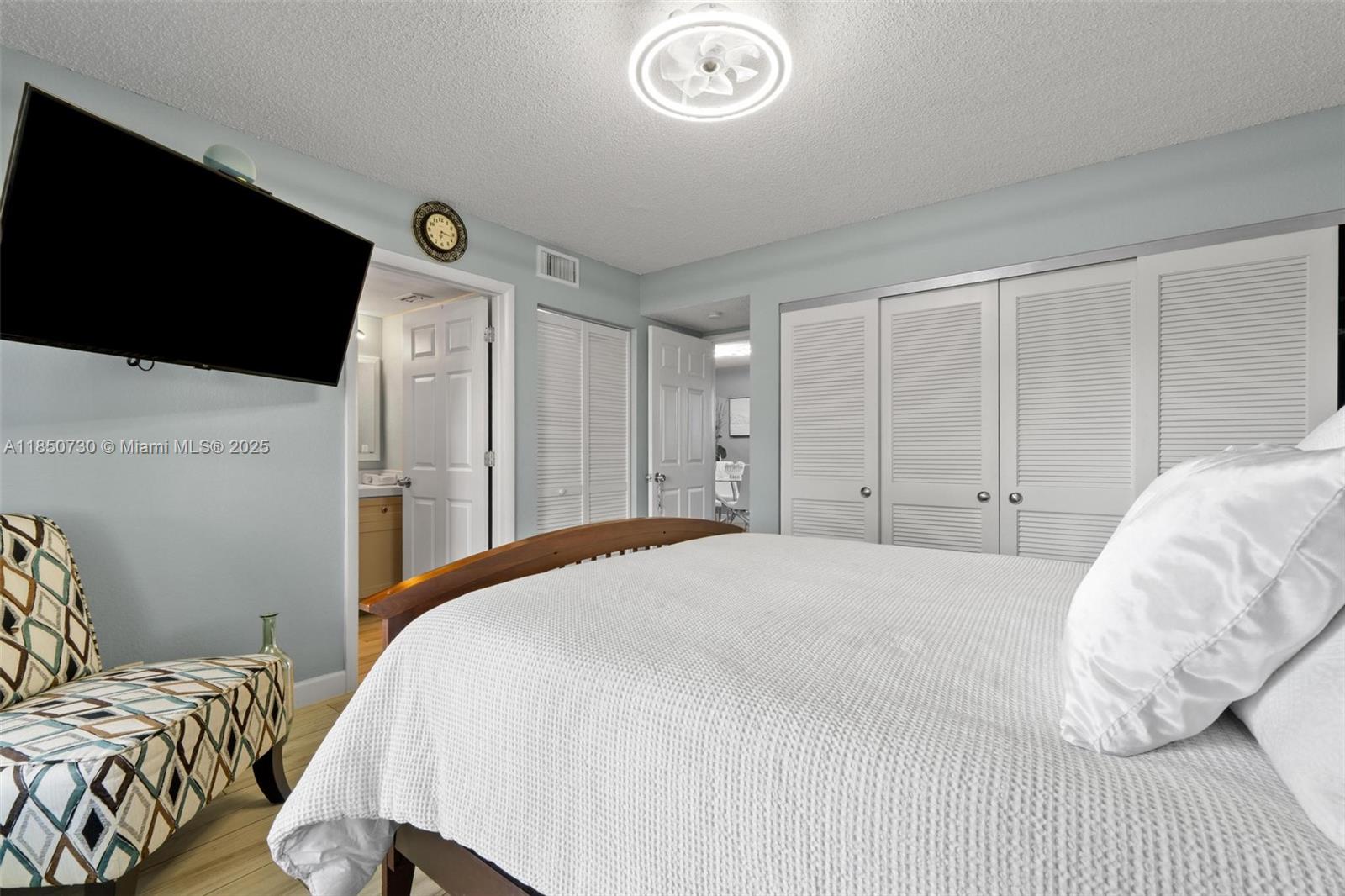 PALM BEACH PLACE CONDO - Residential