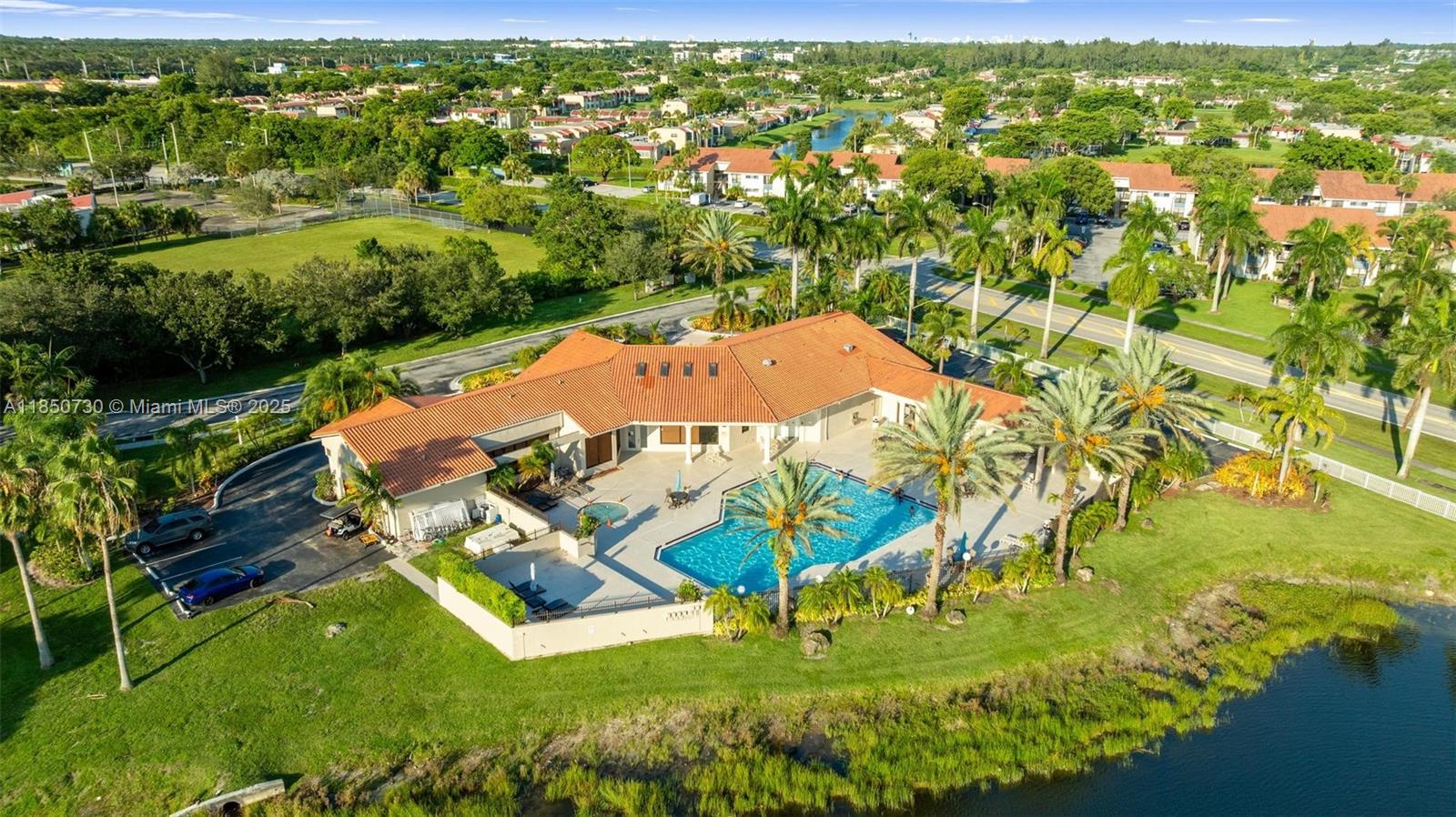 PALM BEACH PLACE CONDO - Residential