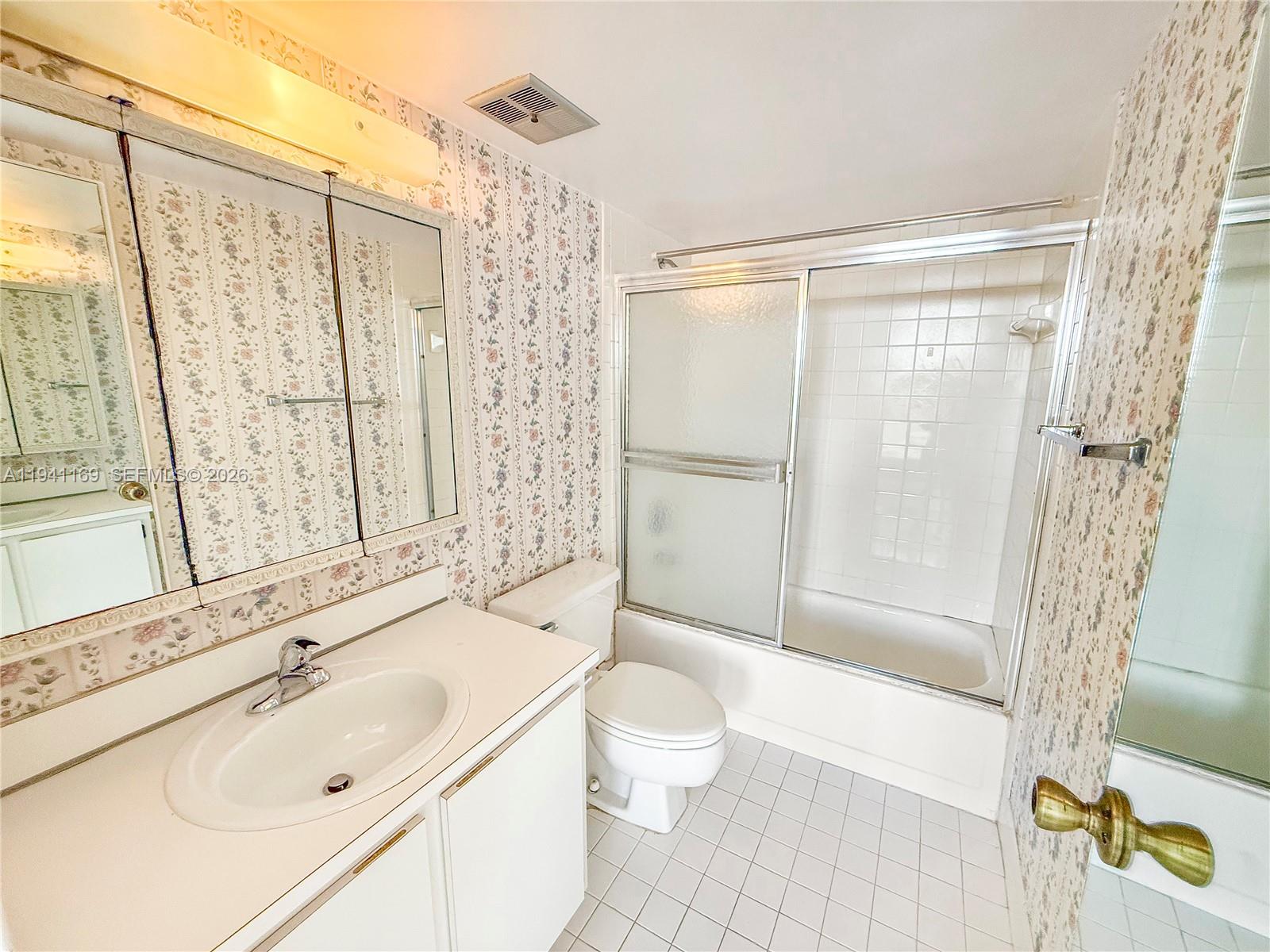 REEF SOUTH CONDO - Residential