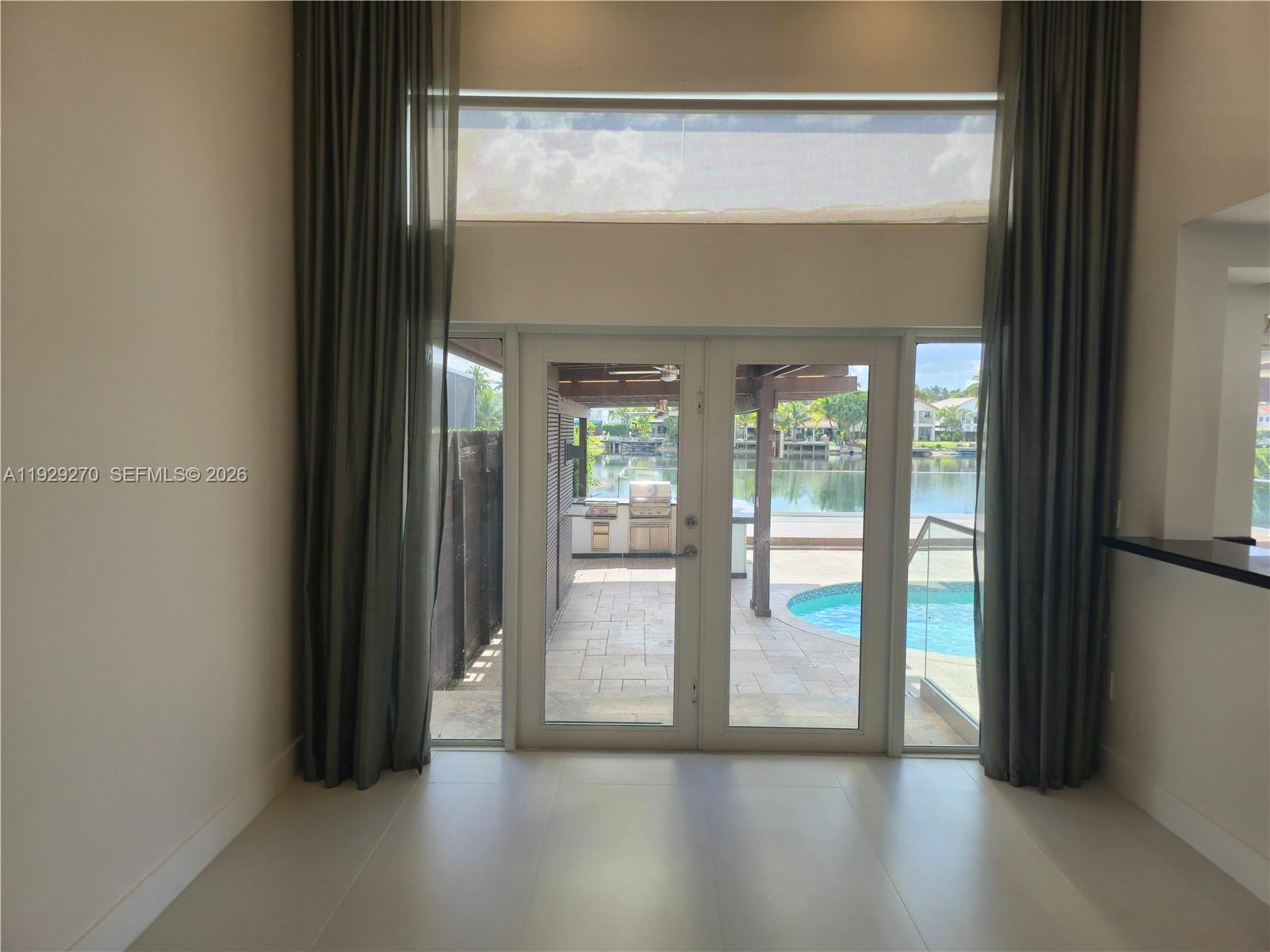 10968 NW 73rd St 10968