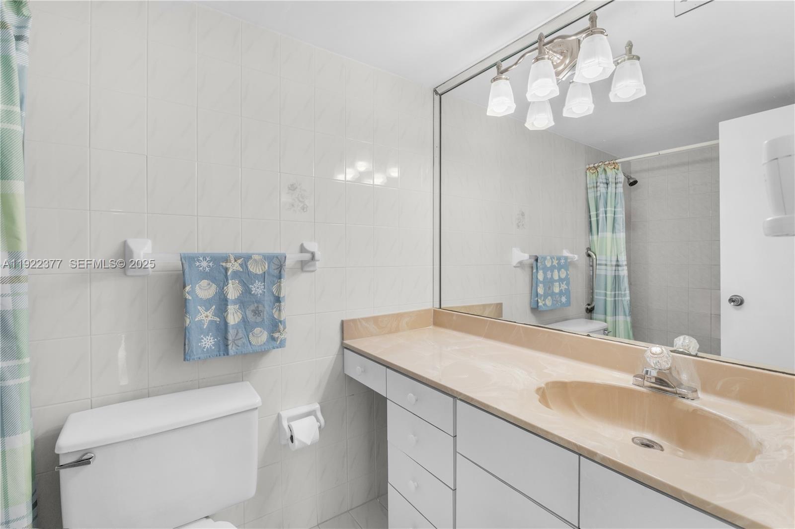 MIRASOL OCEAN TOWERS COND - Residential