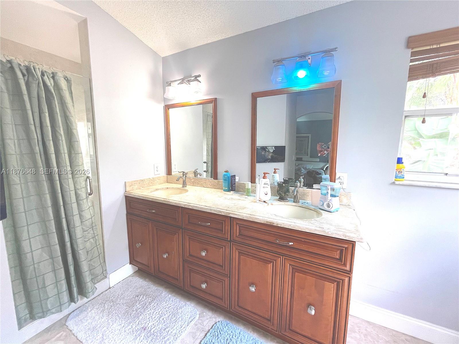 BANYAN OAKRIDGE PLAT - Residential