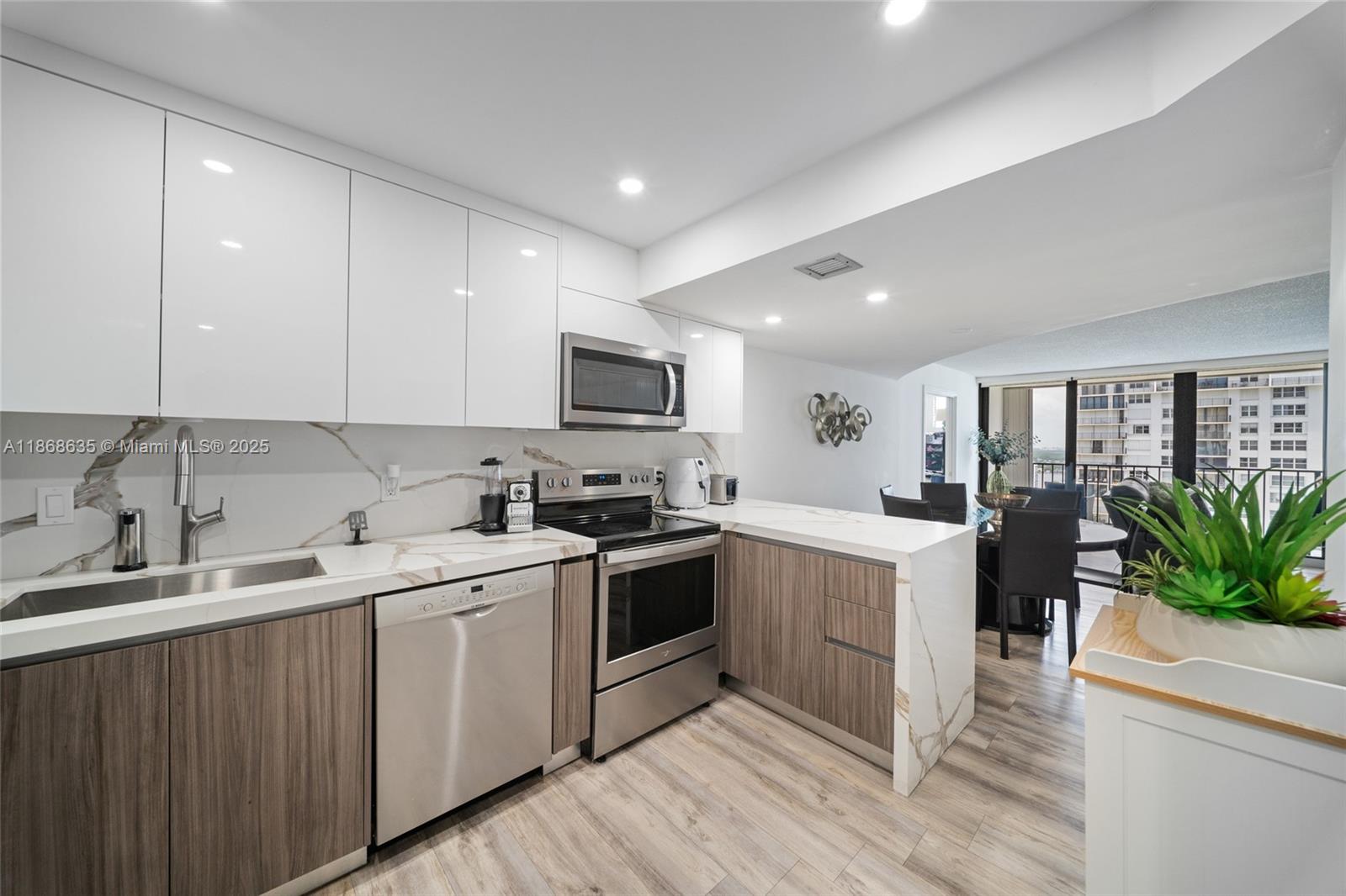 BRITANNIA AT QUADOMAIN CO - Residential