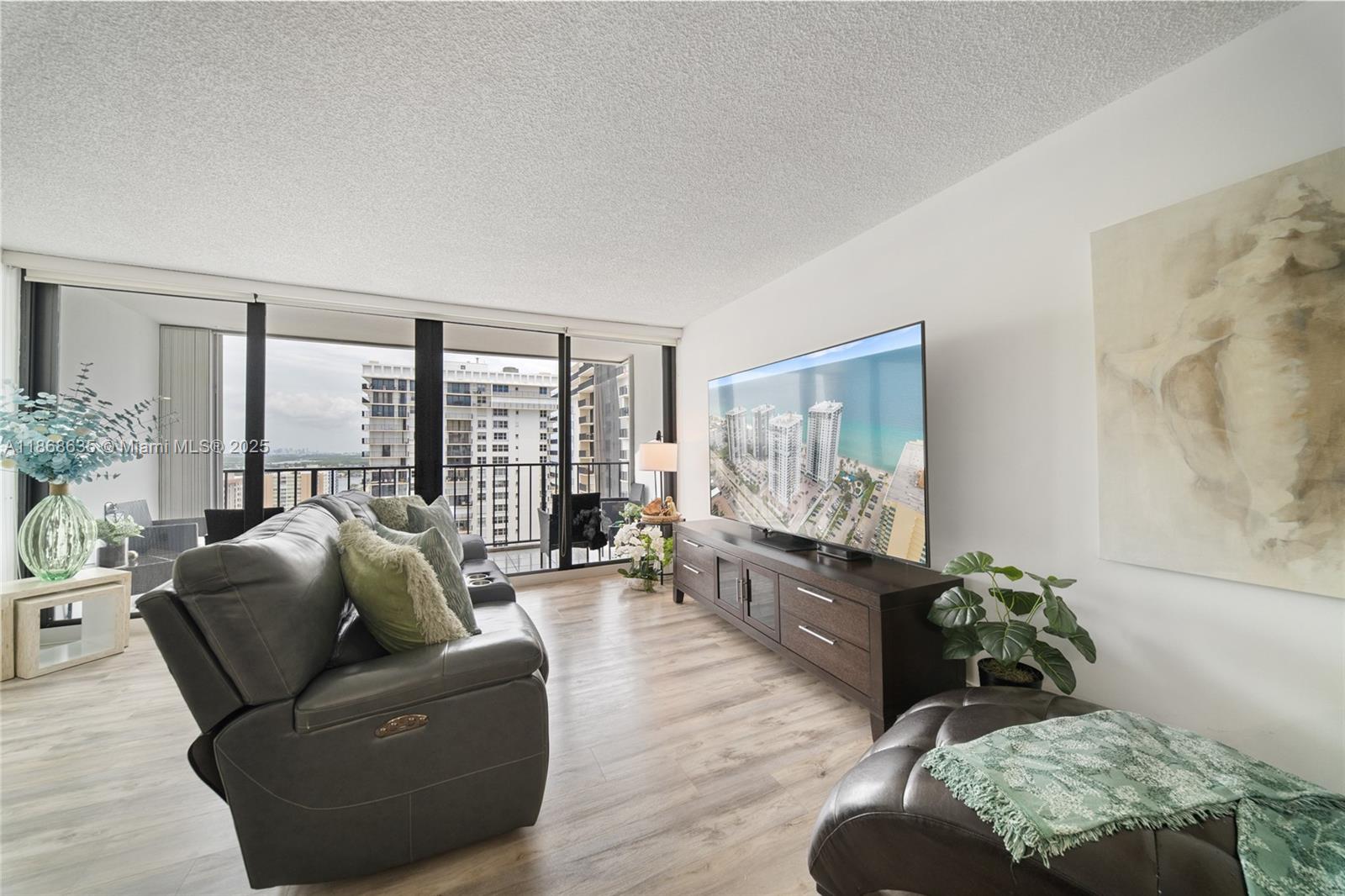 BRITANNIA AT QUADOMAIN CO - Residential