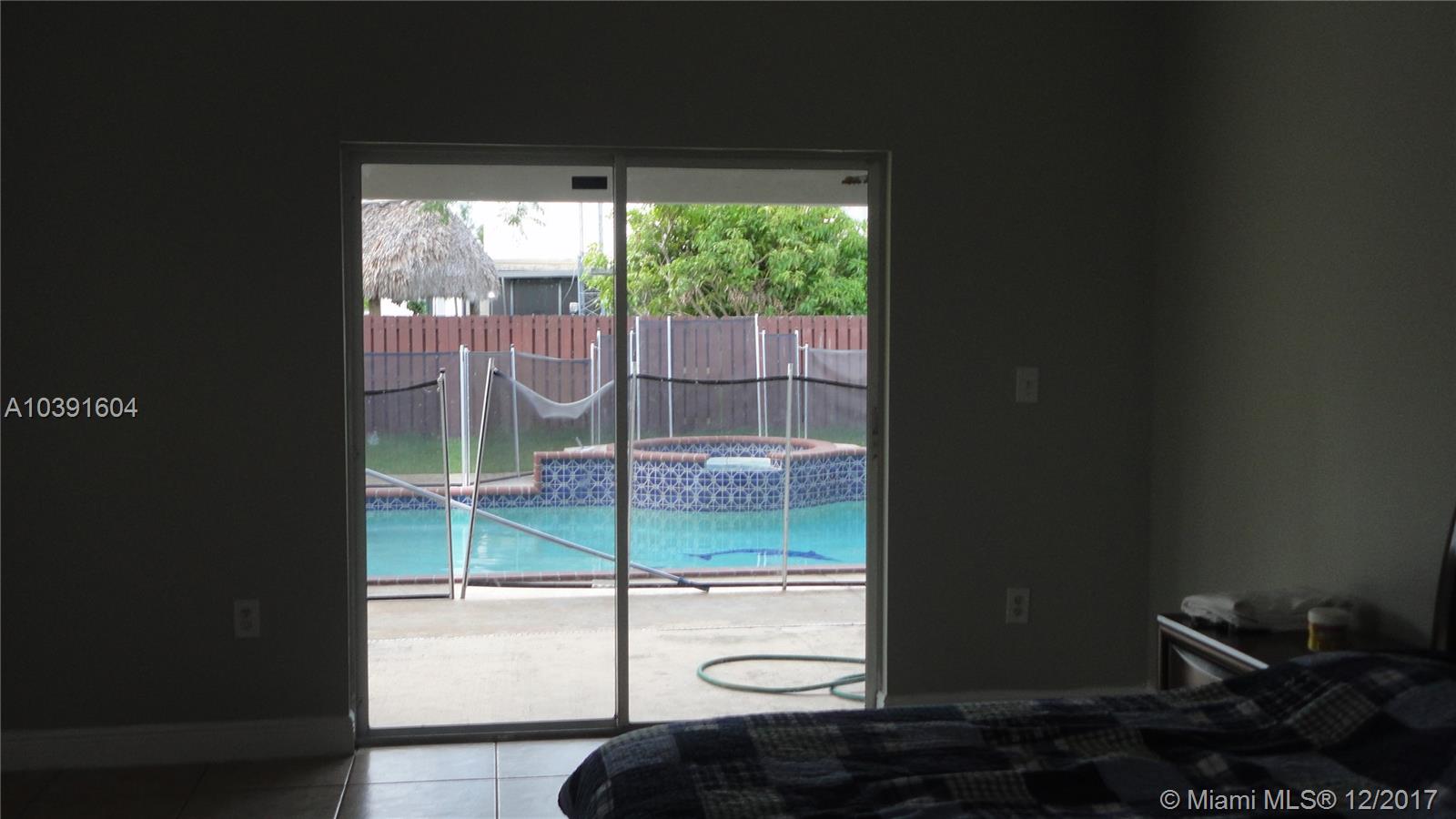 VALENCIA GROVES ESTATES - Residential Lease