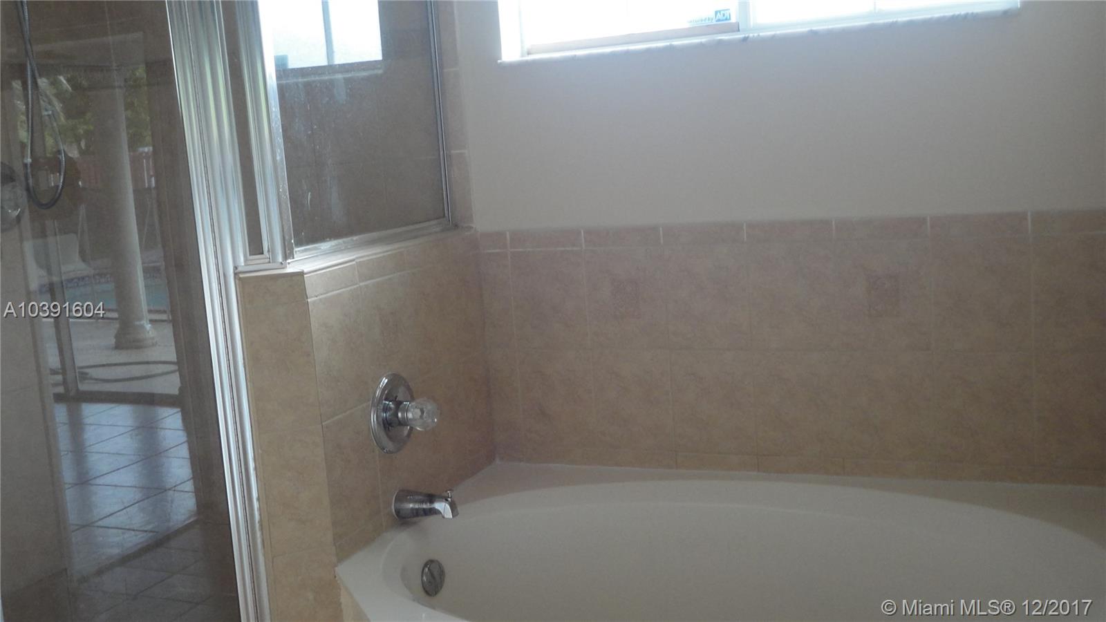 VALENCIA GROVES ESTATES - Residential Lease