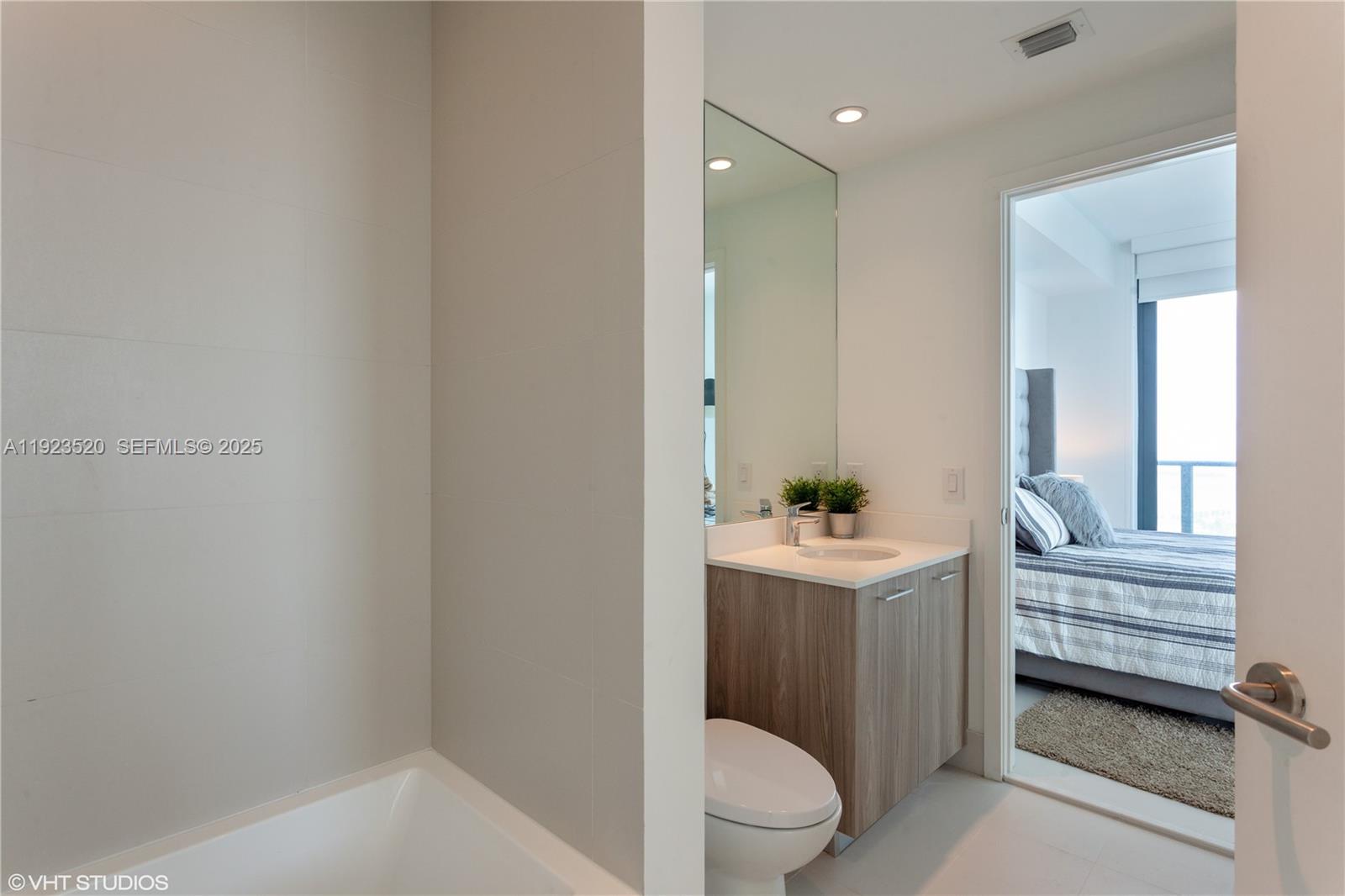 Paraiso District - Residential Lease