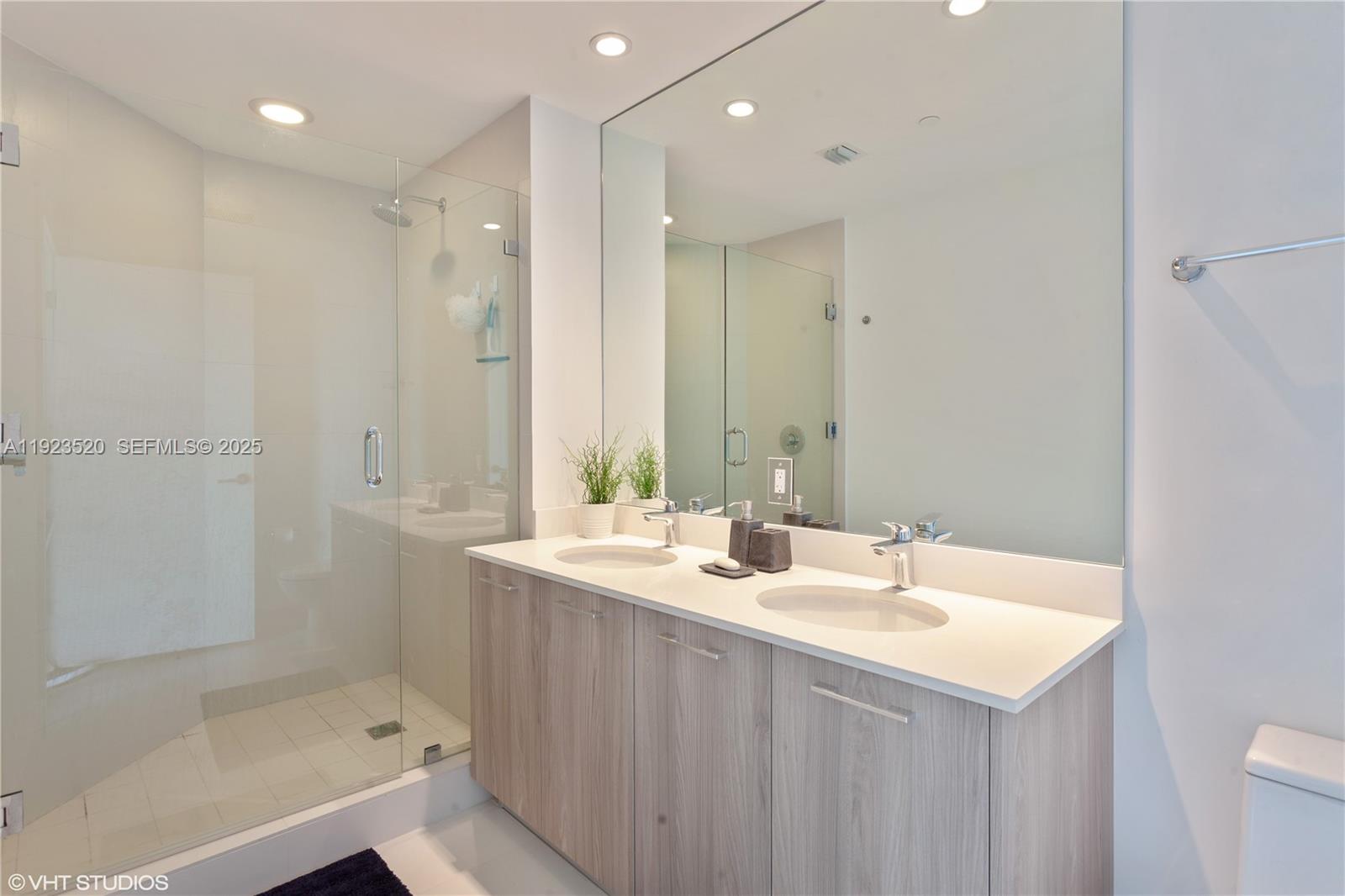 Paraiso District - Residential Lease