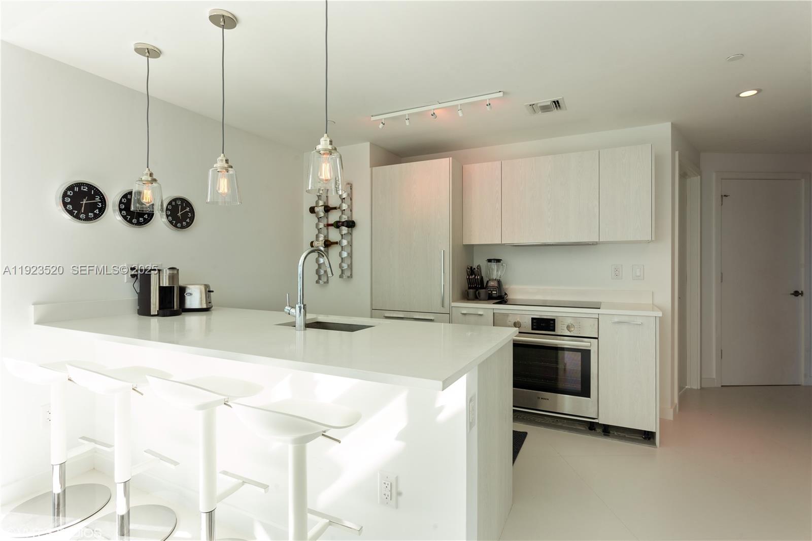 Paraiso District - Residential Lease