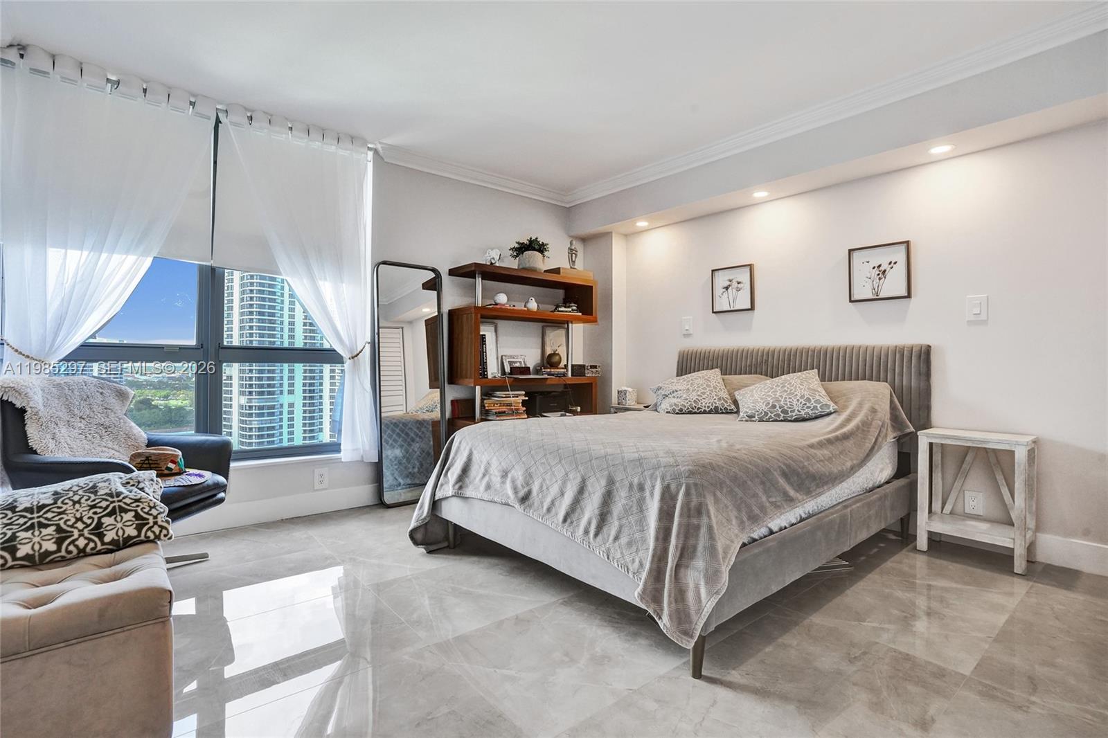 MYSTIC POINTE CONDO NO TH - Residential