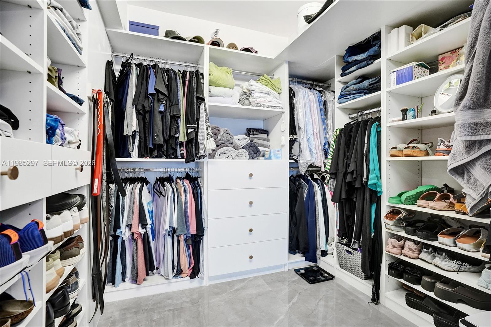 MYSTIC POINTE CONDO NO TH - Residential