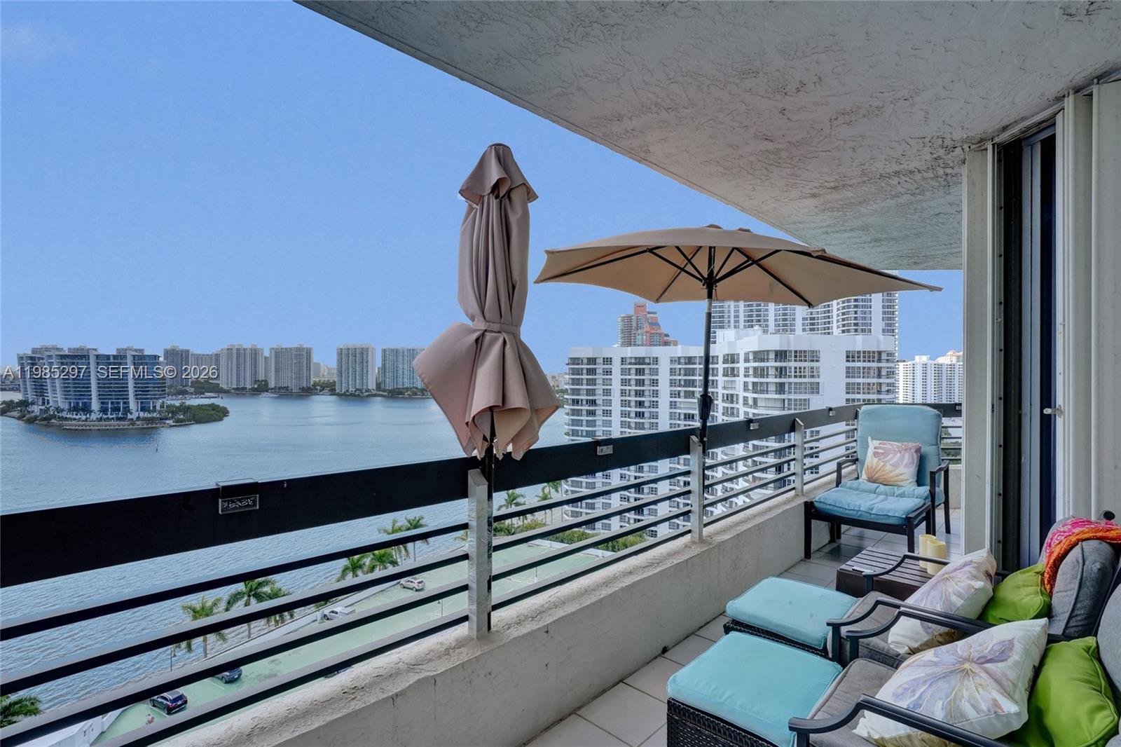 MYSTIC POINTE CONDO NO TH - Residential