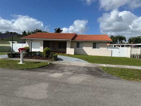 2810 SW 108th Pl Miami FL 33165