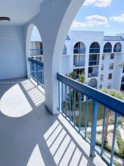 BLEAU GROTTO CONDO - Residential