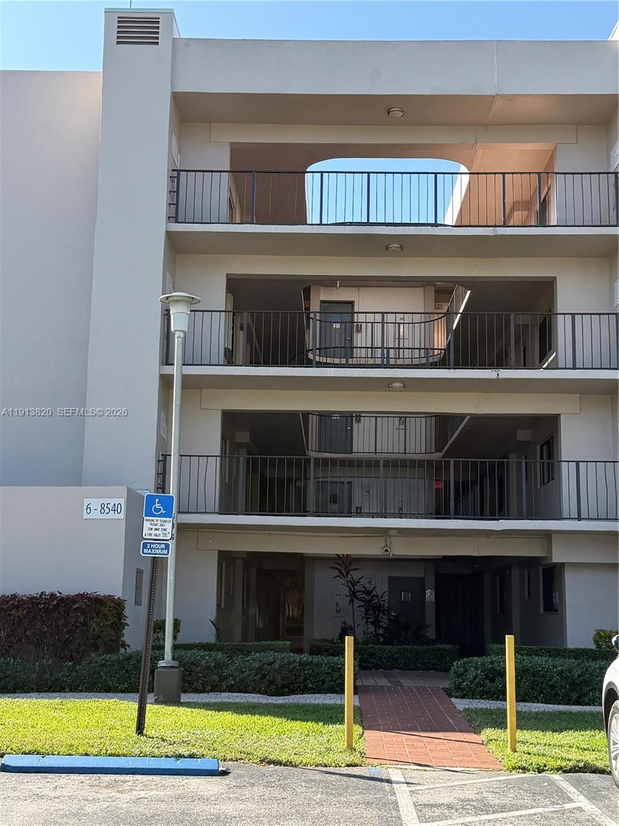 HORIZONS WEST CONDO #6 - Residential Lease