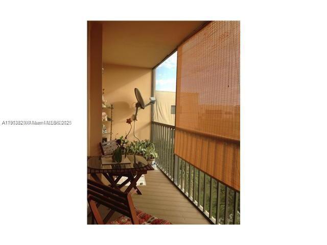 HORIZONS WEST CONDO #6 - Residential Lease