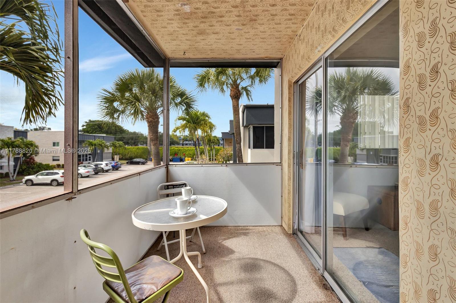 KINGS POINT BURGUNDY COND - Residential