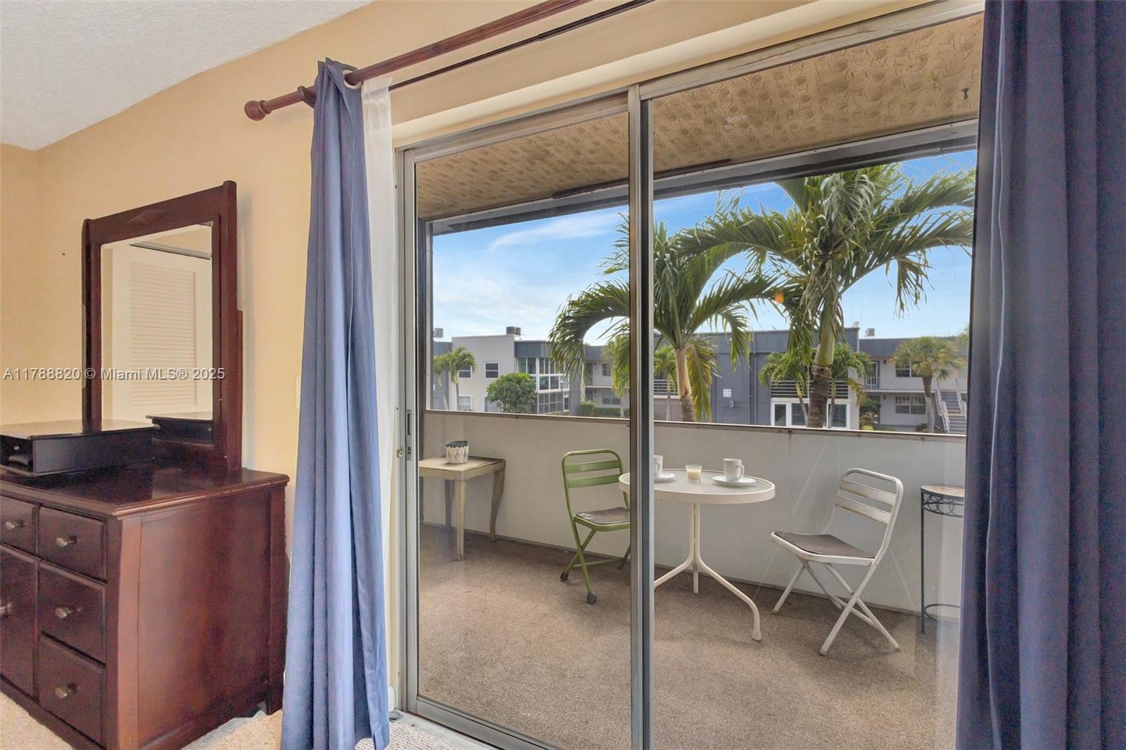 KINGS POINT BURGUNDY COND - Residential