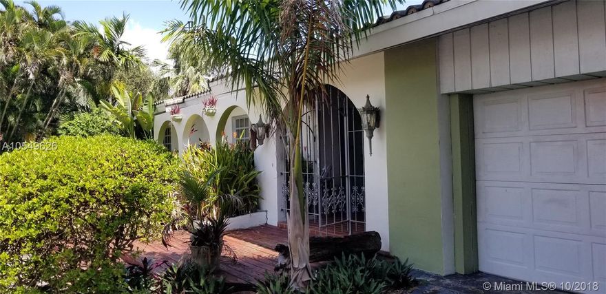 EXCLUSIVE waterfront property with unobstructed panoramic views of Sunrise Bay and Inter-coastal waterway. Gaze across the expansive  sparkling water to the lush tropical greenery of Birch State Park.  Tranquility of the bay is enhanced by visiting dolphins and manatee's. Osprey's dive bomb for fresh fish. This unique property has spectacular sunrise and moon rise views over Sunrise Bay .  Enjoy ocean access with no fixed bridges. Short distance to beach. One of the most prestigious yachting area's in Fort Lauderdale.  Close to Galleria Mall, Las Olas. Walk to Bay-view elementary school and Publix.  RARE OPPORTUNITY to remodel, design and build your custom dream home on this prime location on the 50 yard line of Sunrise Bay.