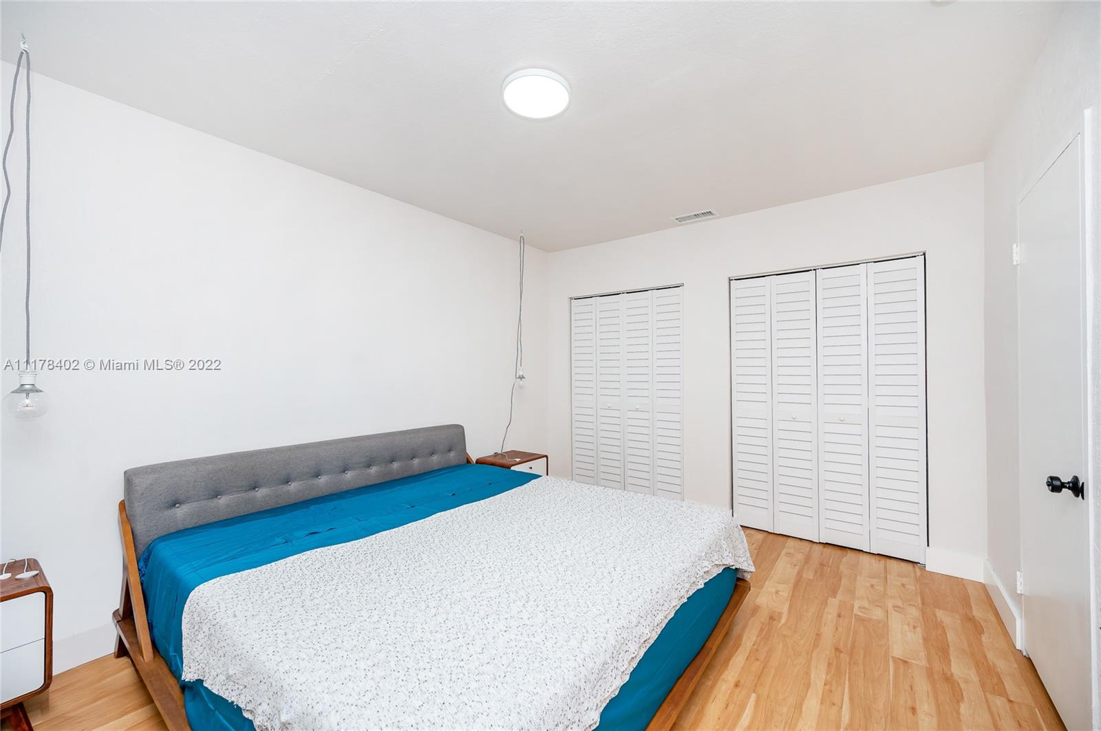 HARBOR CHALET CONDO - Residential Income