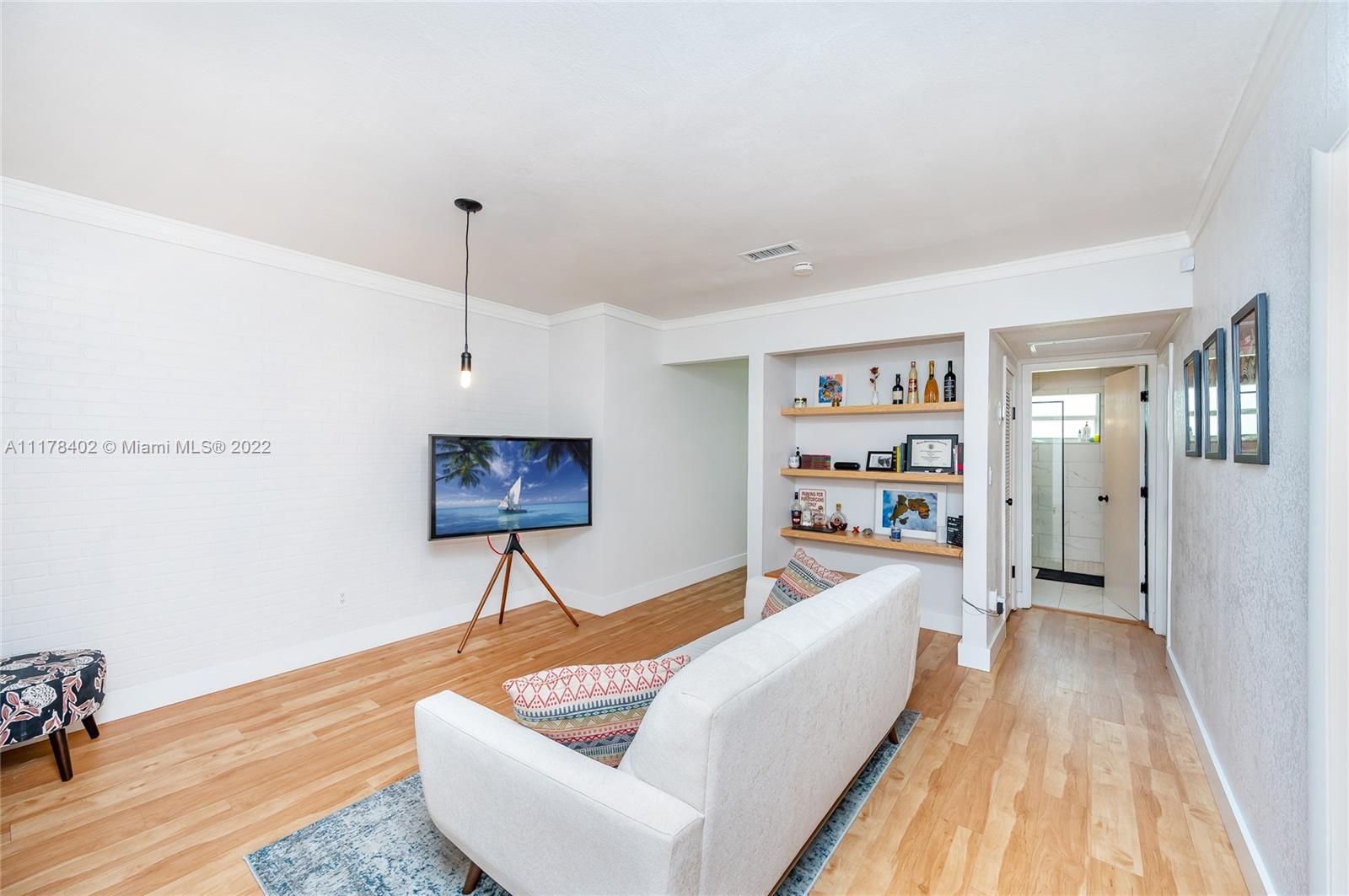 HARBOR CHALET CONDO - Residential Income