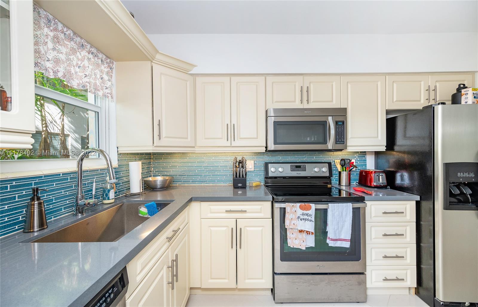 HARBOR CHALET CONDO - Residential Income