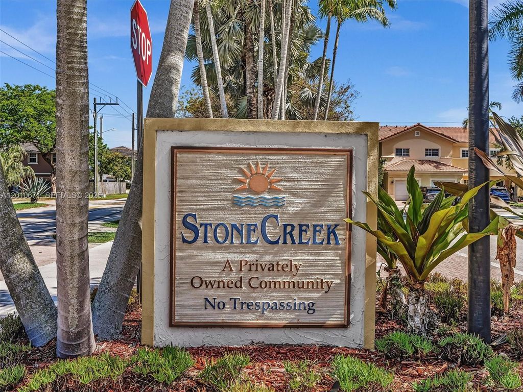 Photo of 7659 N Stonecreek Cir, Davie, FL 33024 (MLS # A12010671)