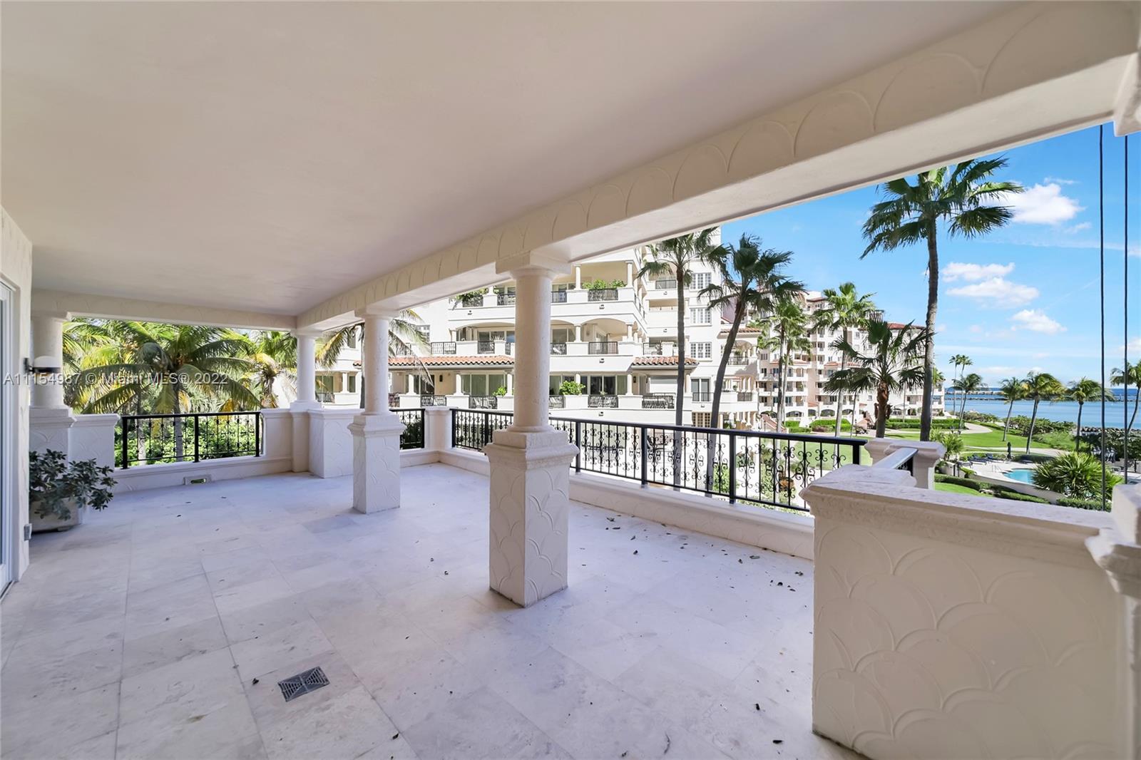 OCEANSIDE @ FISHER ISL CO - Residential