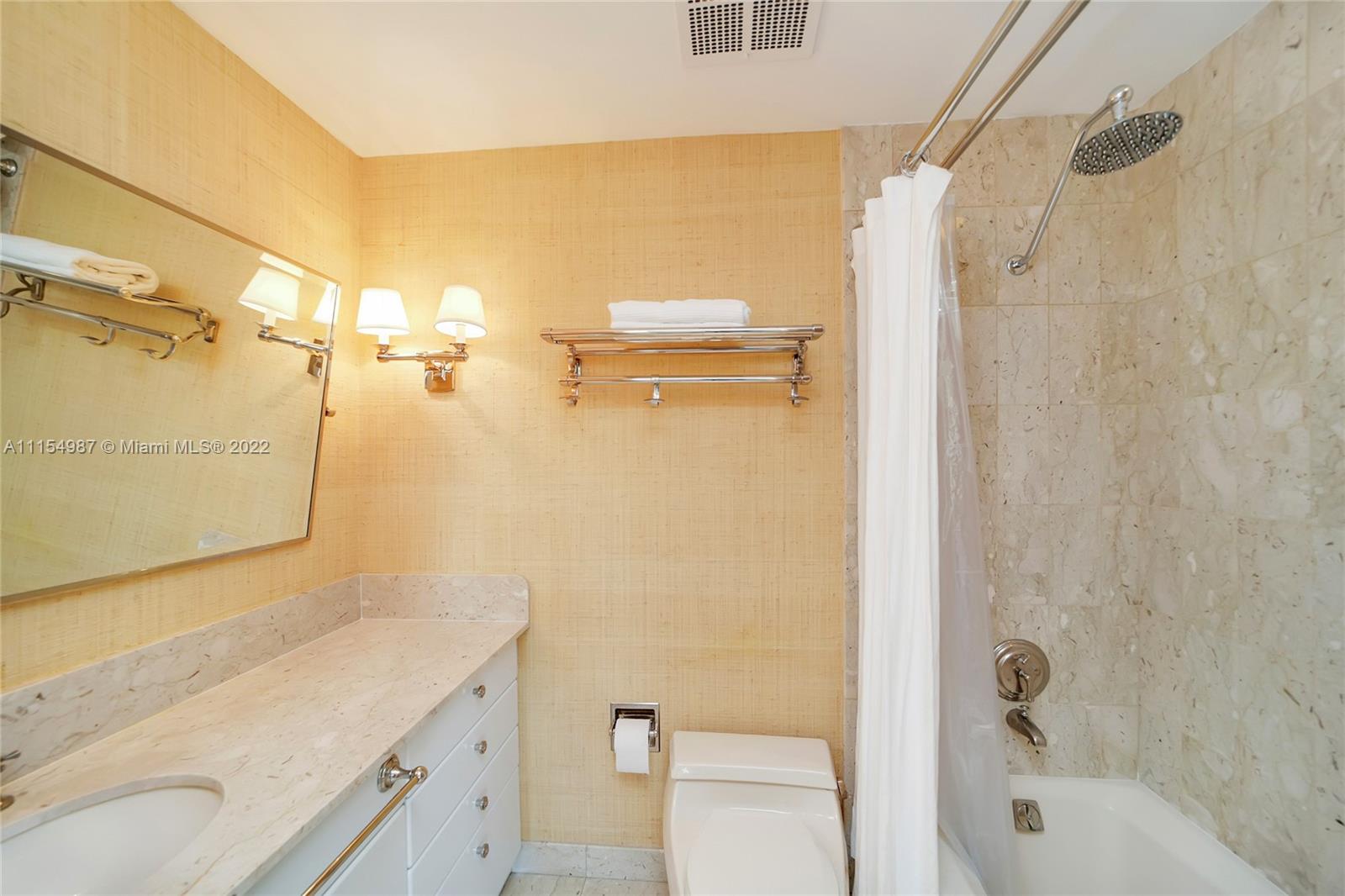 OCEANSIDE @ FISHER ISL CO - Residential