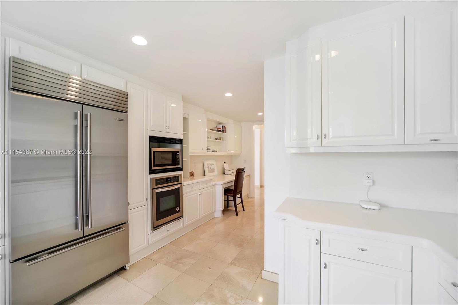 OCEANSIDE @ FISHER ISL CO - Residential