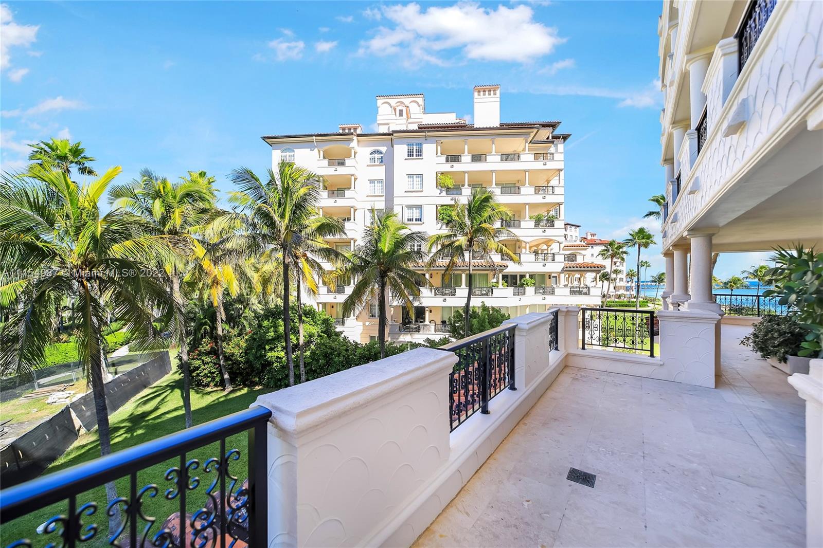 OCEANSIDE @ FISHER ISL CO - Residential