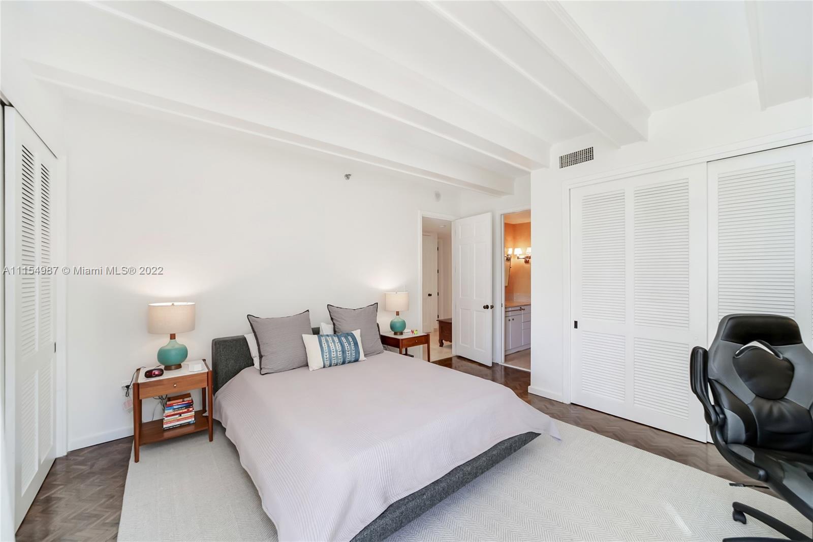 OCEANSIDE @ FISHER ISL CO - Residential