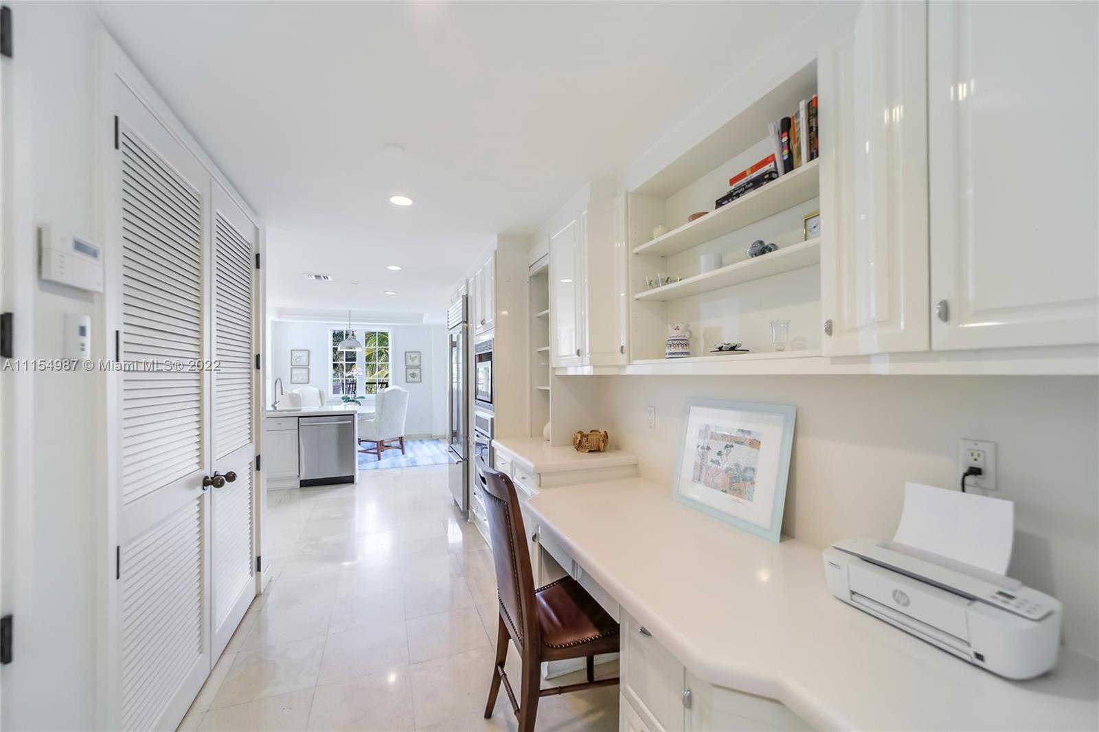 OCEANSIDE @ FISHER ISL CO - Residential