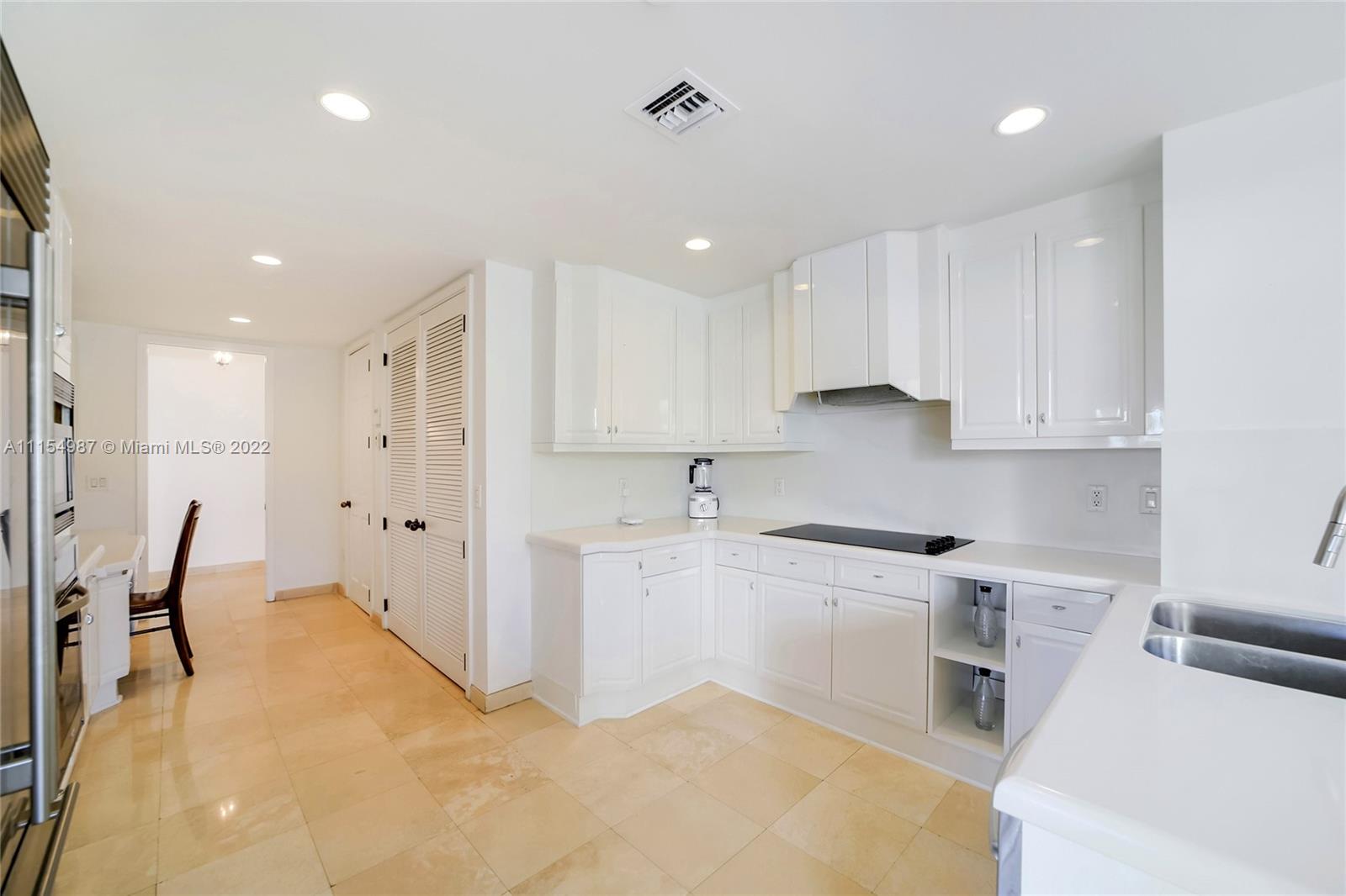 OCEANSIDE @ FISHER ISL CO - Residential