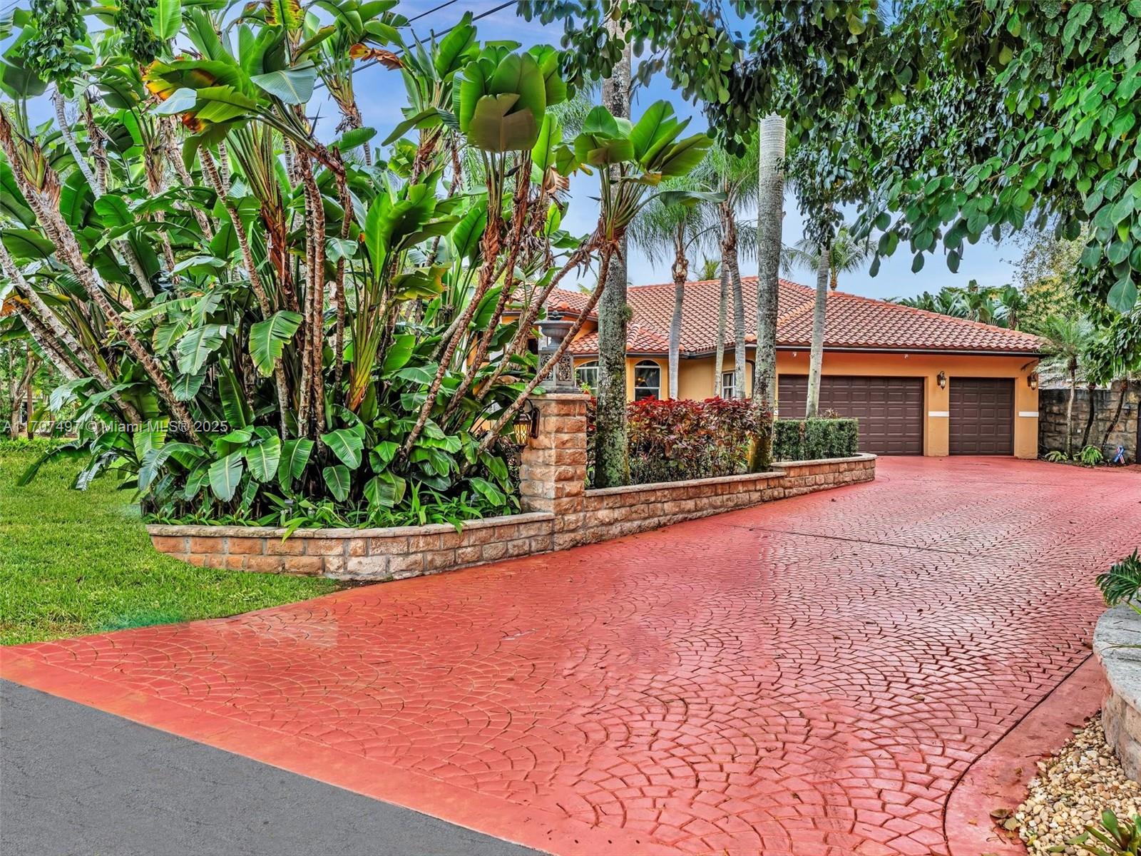 2350 SW 106th Way