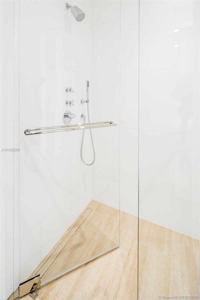 The Surf Club - Residential