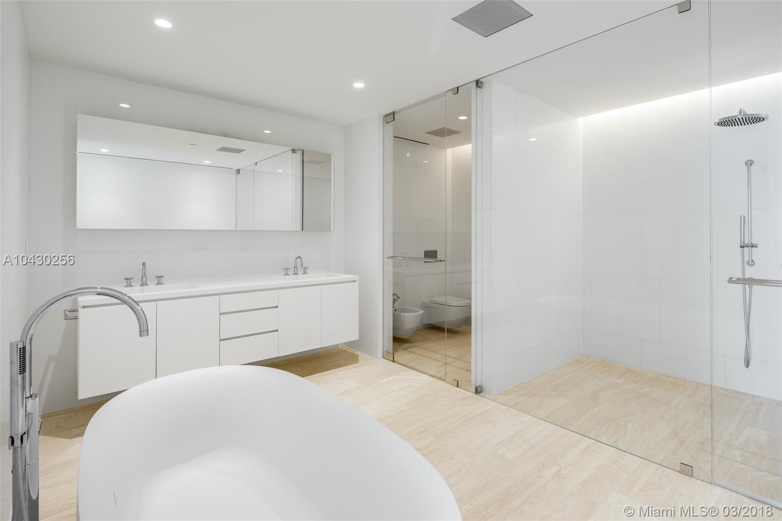 The Surf Club - Residential