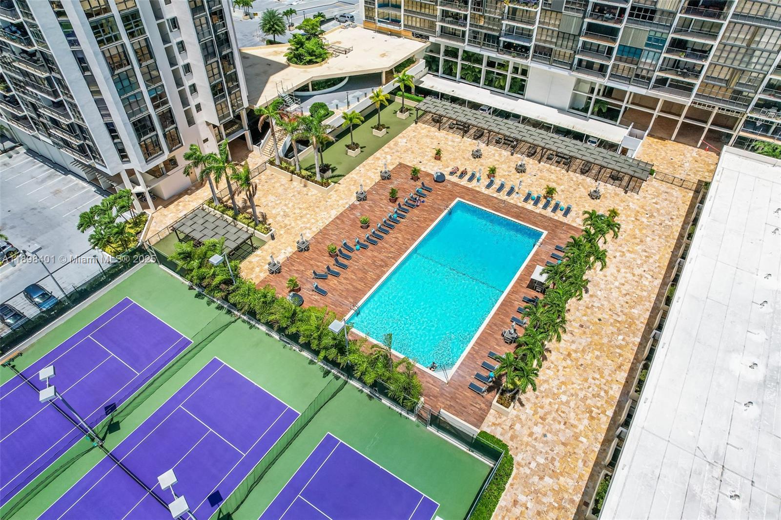 BRICKELL PLACE PHASE II C - Residential Lease