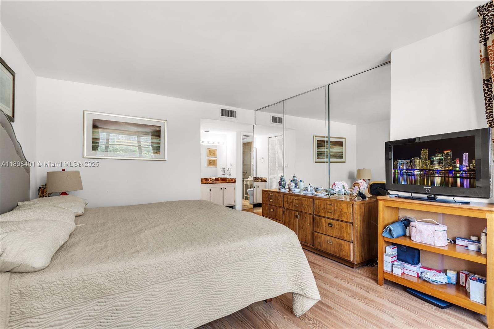 BRICKELL PLACE PHASE II C - Residential Lease
