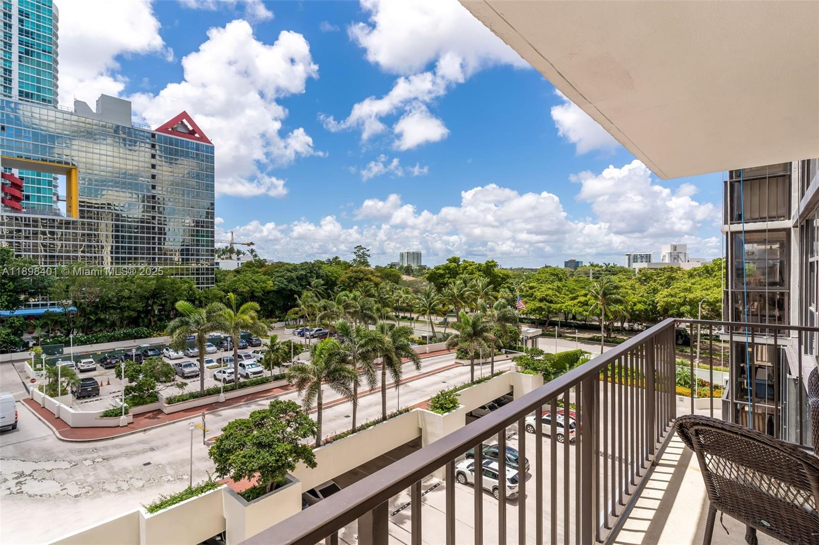 BRICKELL PLACE PHASE II C - Residential Lease
