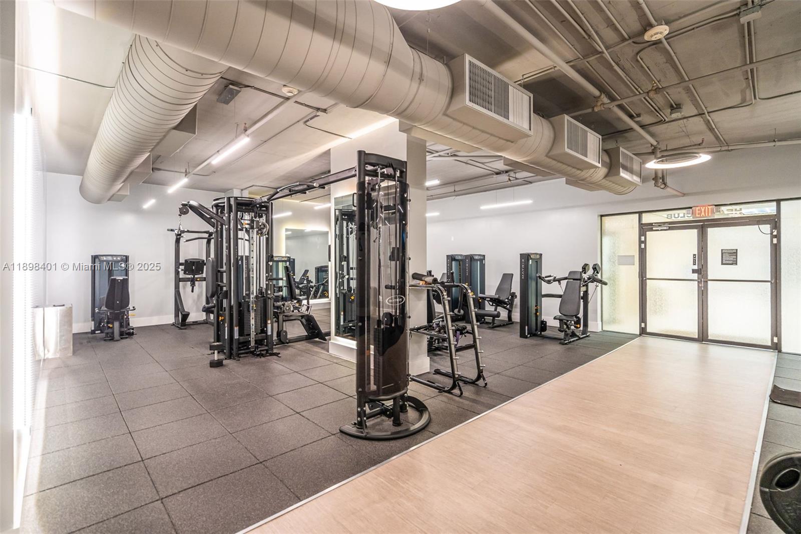 BRICKELL PLACE PHASE II C - Residential Lease