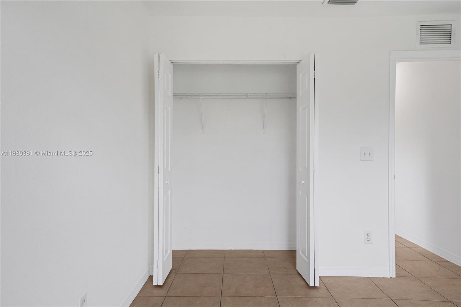 COLLEGE TRACT - Residential