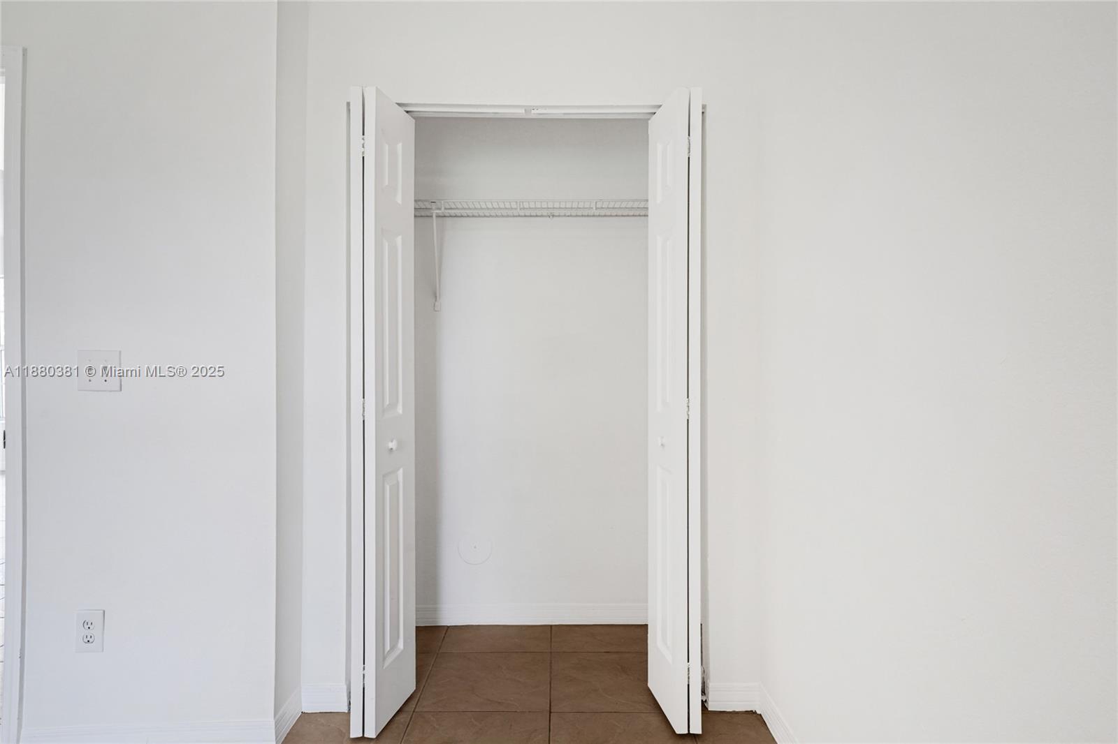 COLLEGE TRACT - Residential