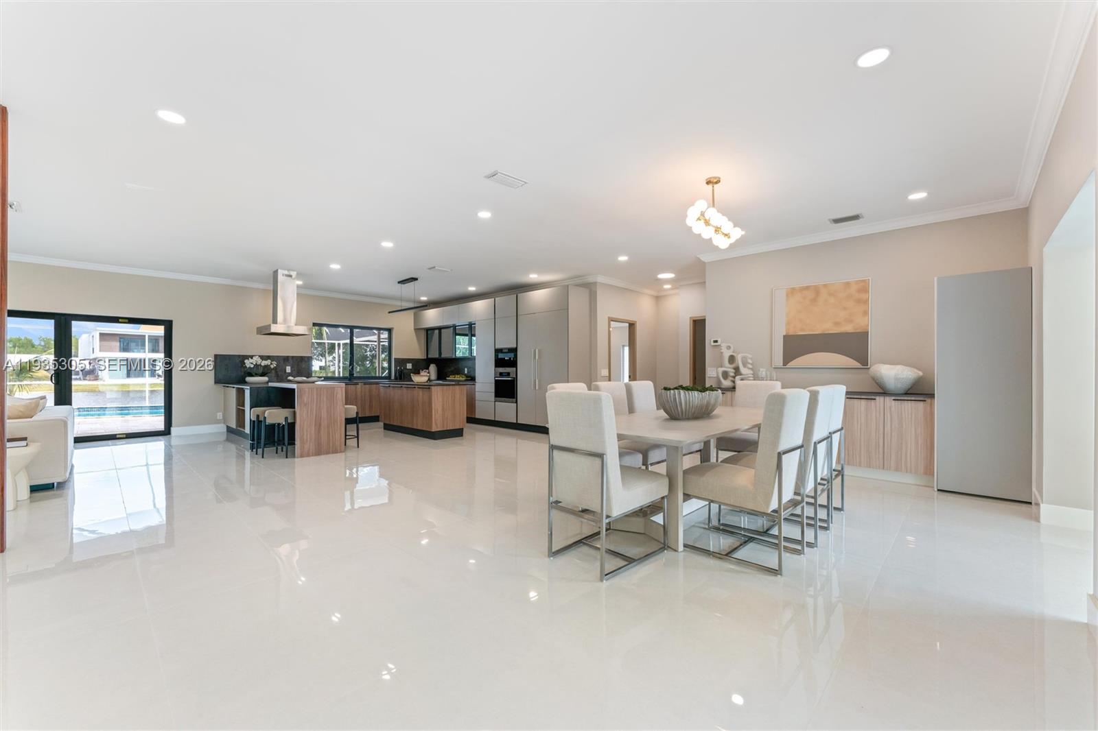 BONAVENTURE LAKES - Residential