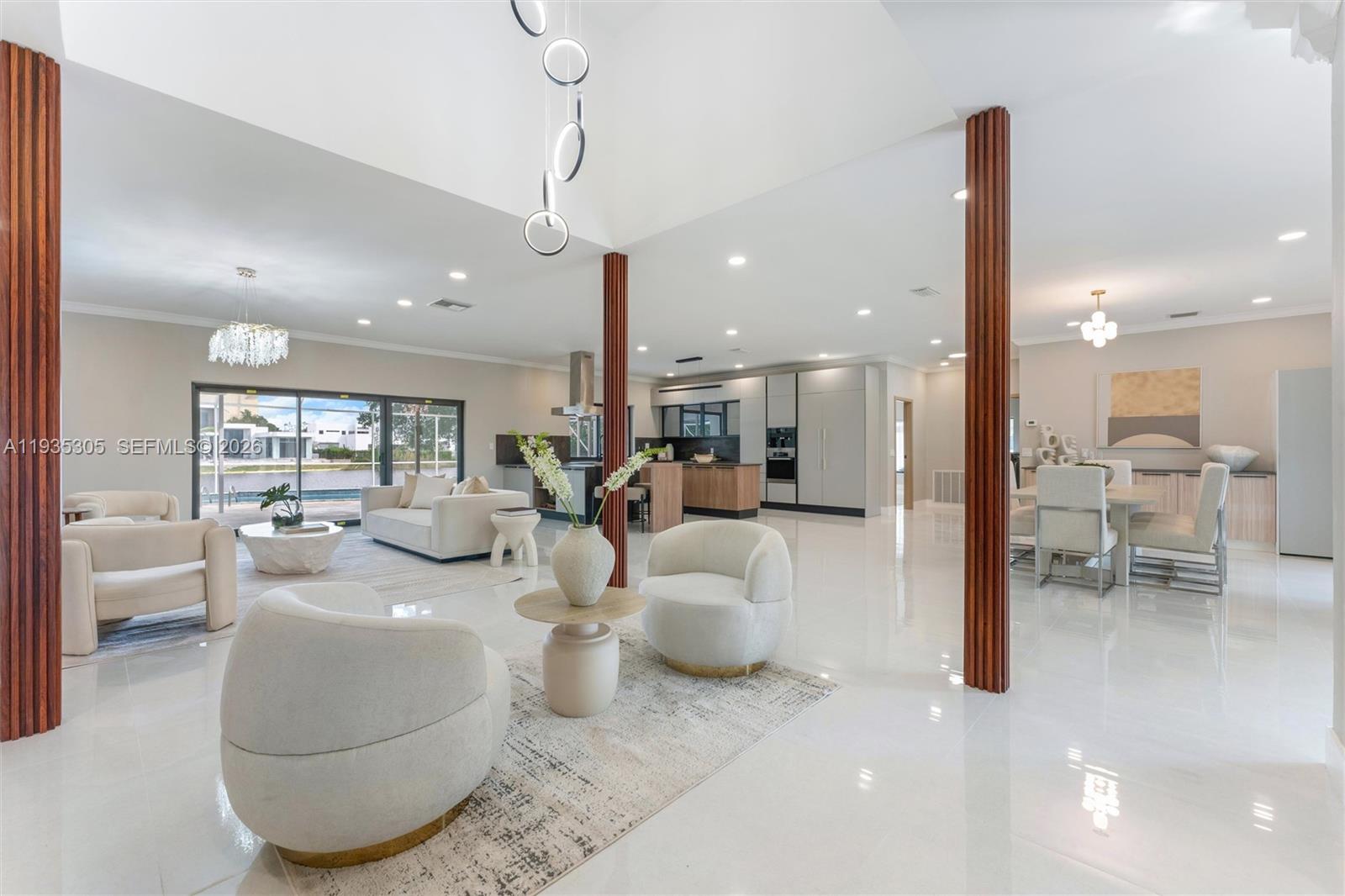 BONAVENTURE LAKES - Residential