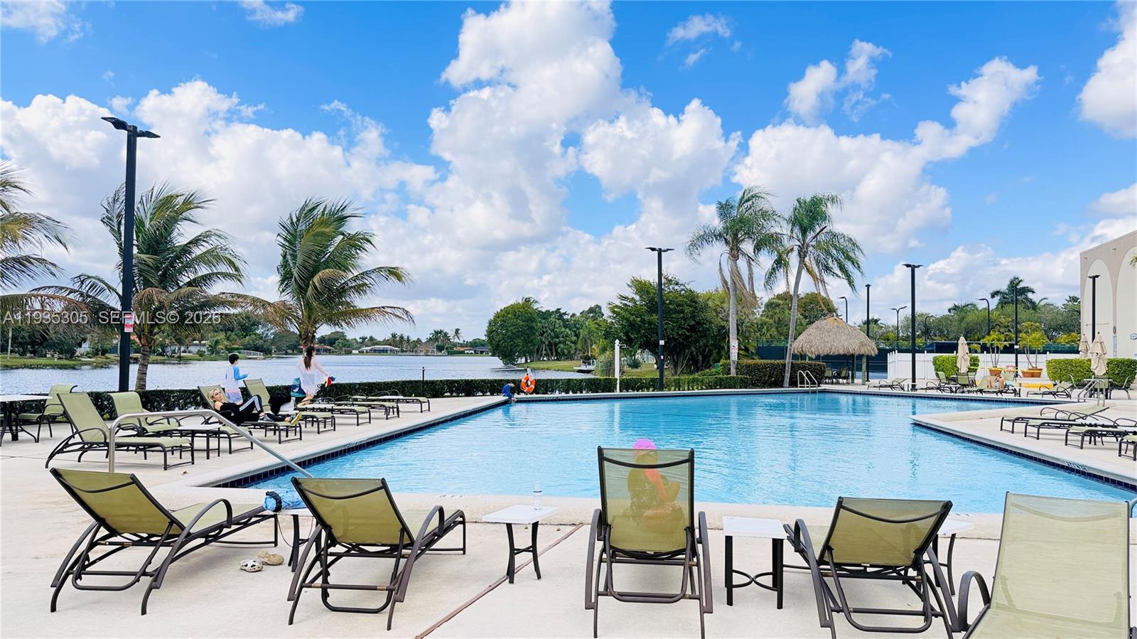 BONAVENTURE LAKES - Residential