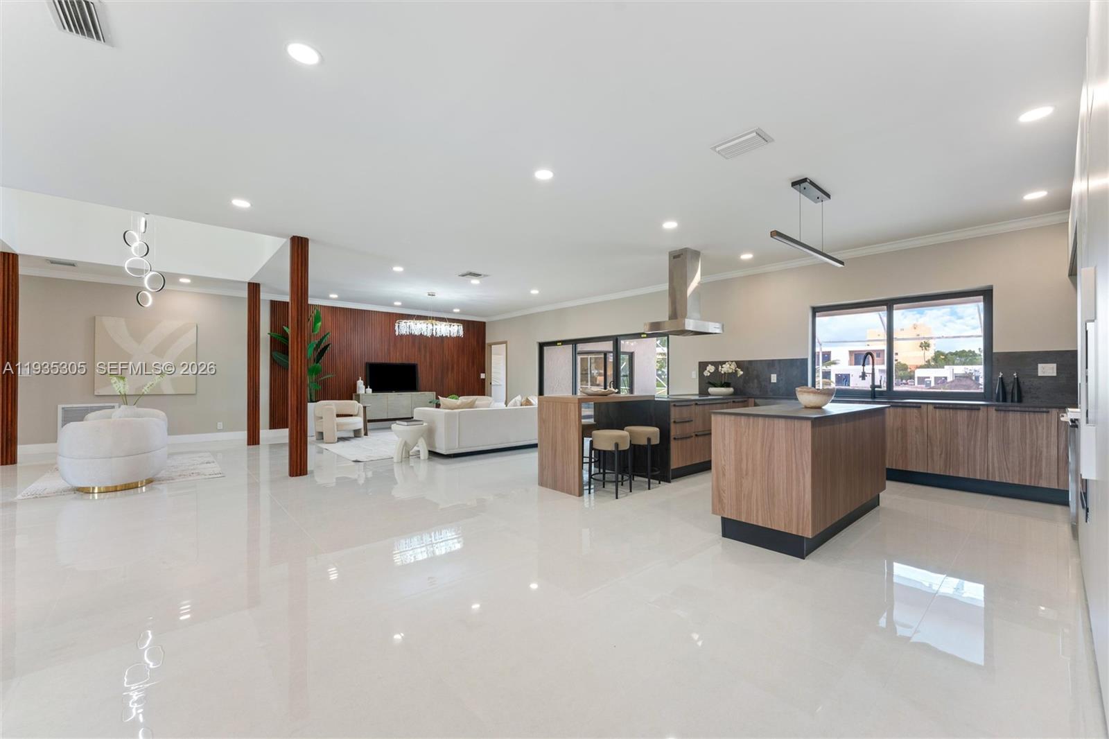 BONAVENTURE LAKES - Residential