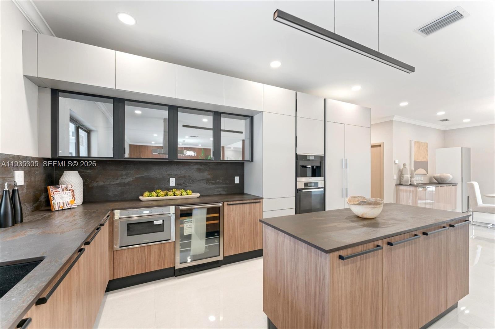 BONAVENTURE LAKES - Residential